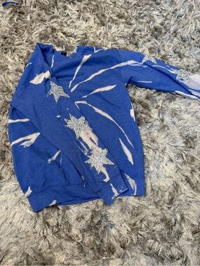 Blue Star-Accent Tie-Dye Women's Sweater